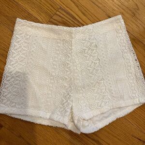 Forever 21 small white lace dress shorts mid rise